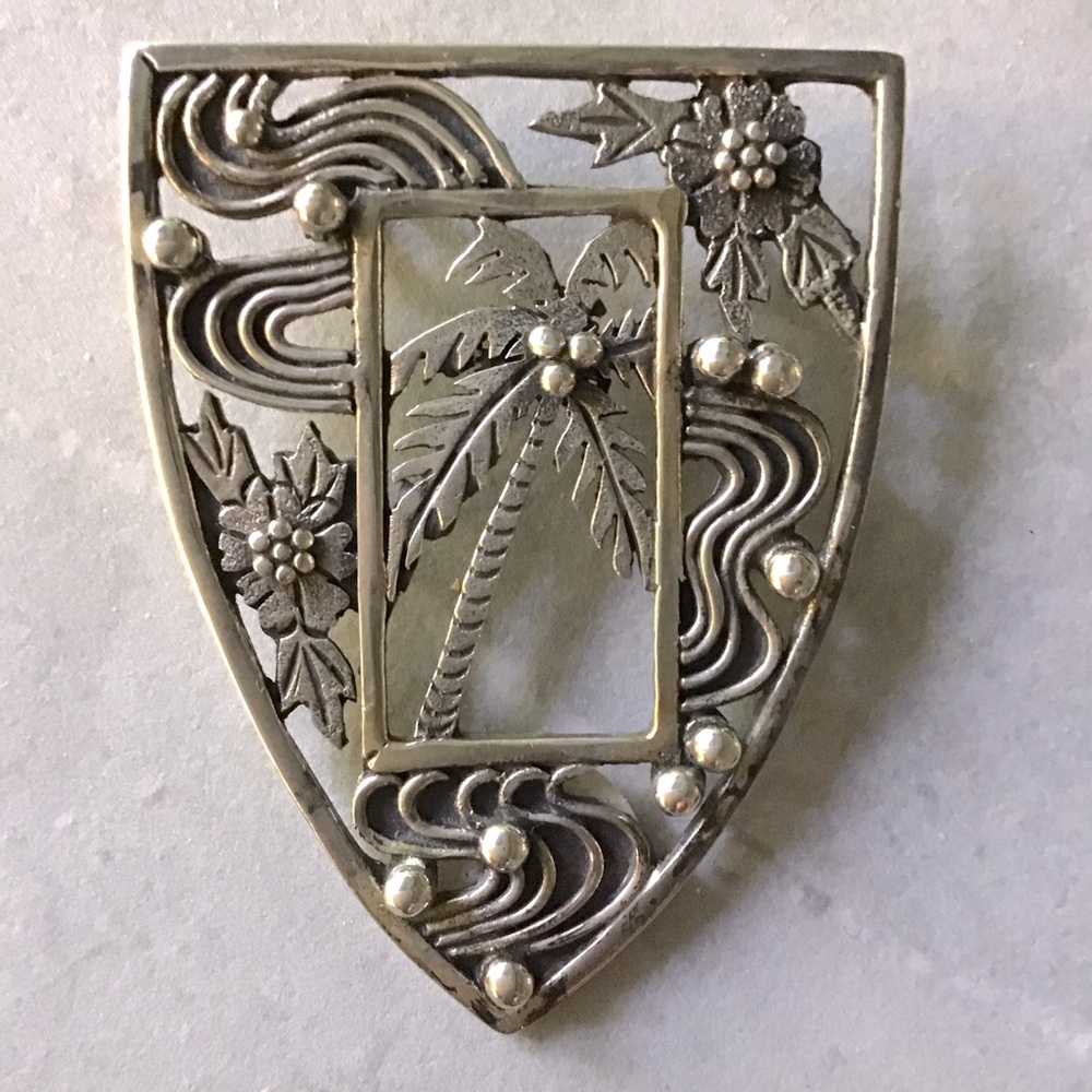 Sterling Silver Palm Tree Pendant with Chain - Picture 2 of 6